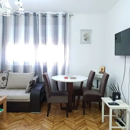 Ljupki 2 Km Od Centra I Besplatan Parking * Podgorica